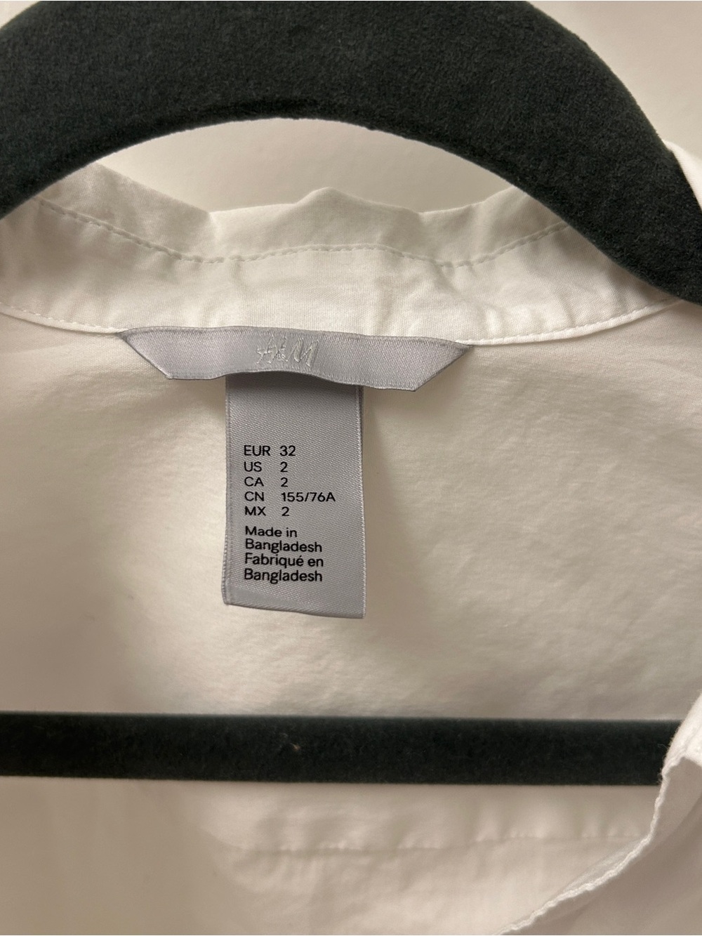H&M White Collared Button-Up Shirt - Picture 2 of 3